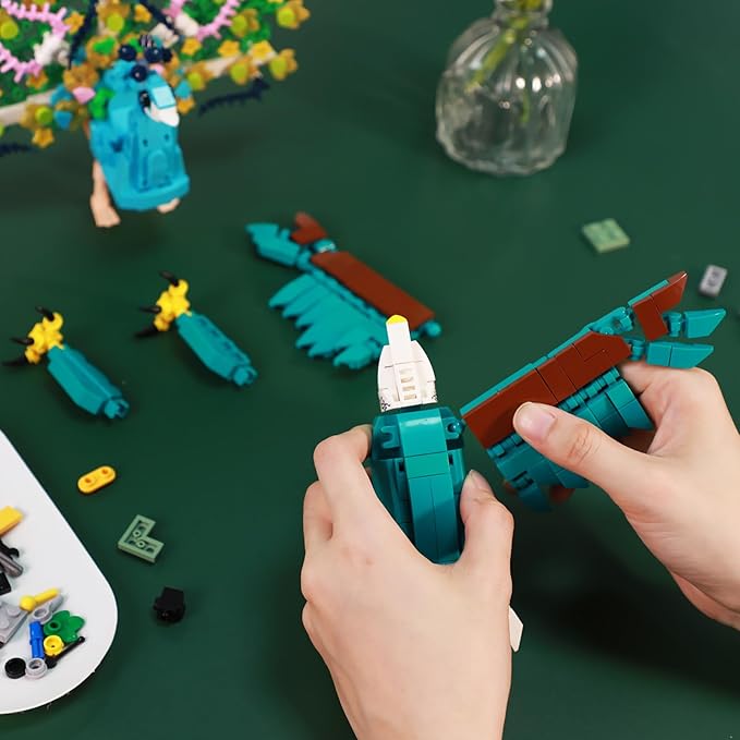 KAZI Bird Building Toy Set,Parrot,Peacock,Fun Building Blocks for Kids Ages 8 and Up,Build and Display Birds Model for Bird Enthusiasts,Easter Basket Stuffers,Gift for Birds Lovers,Party Favors