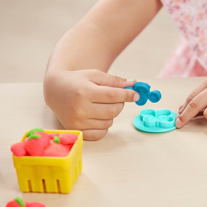 Play-Doh Farmer's Market Kitchen Playset, 28 Play Food Accessories & Tools, 11 Colors, Back to School Classroom Supplies, Preschool Toys, Ages 3+ (Amazon Exclusive)