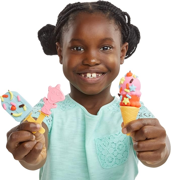 Play-Doh Peppa's Ice Cream Playset with Truck, Peppa Pig and George Figures, and 5 Non-Toxic Modeling Compound Cans, Toy for Kids 3 Years and Up