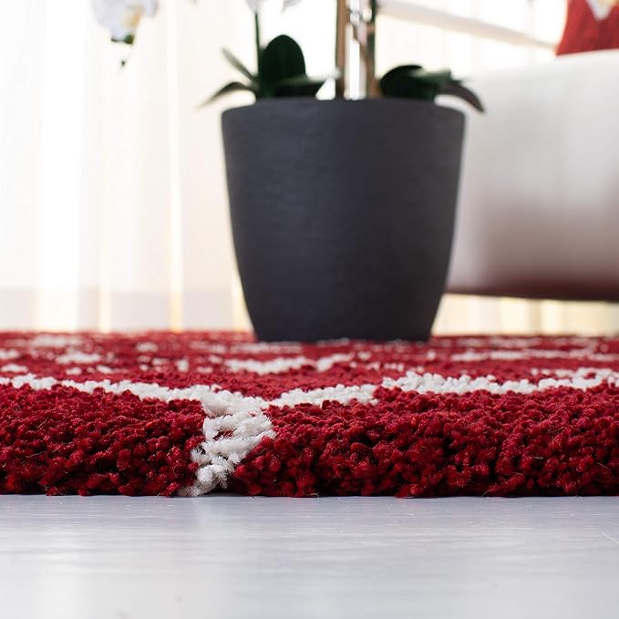 SAFAVIEH Hudson Shag Collection Runner Rug - 2'3" x 6', Red & Ivory, Moroccan Ogee Trellis Design, Non-Shedding & Easy Care, 2-inch Thick Ideal for High Traffic Areas in Living Room, Bedroom (SGH280R)