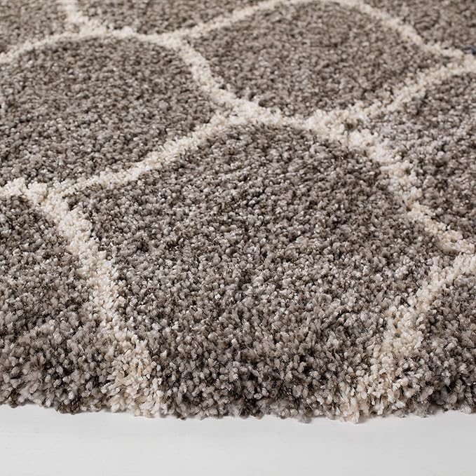 SAFAVIEH Hudson Shag Collection 5' Round Grey/Ivory SGH280B Moroccan Ogee Trellis Non-Shedding Living Room Bedroom Dining Room Entryway Plush 2-inch Thick Area Rug