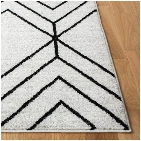 SAFAVIEH Adirondack Collection Accent Rug - 3' x 5', Light Grey & Black, Modern Geometric Design, Non-Shedding & Easy Care, Ideal for High Traffic Areas in Entryway, Living Room, Bedroom (ADR241F)