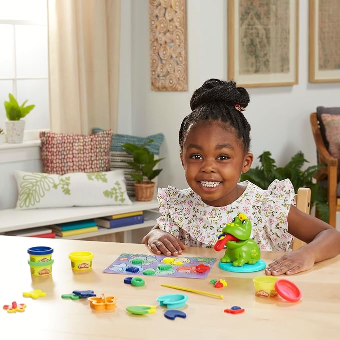 Play-Doh Frog ‘n Colors Starter Set, 4 Colors & Playmat, Frog Toy Playset, Easter Gifts for Boys & Girls, Preschool Toys, Kids Arts & Crafts, Ages 3+