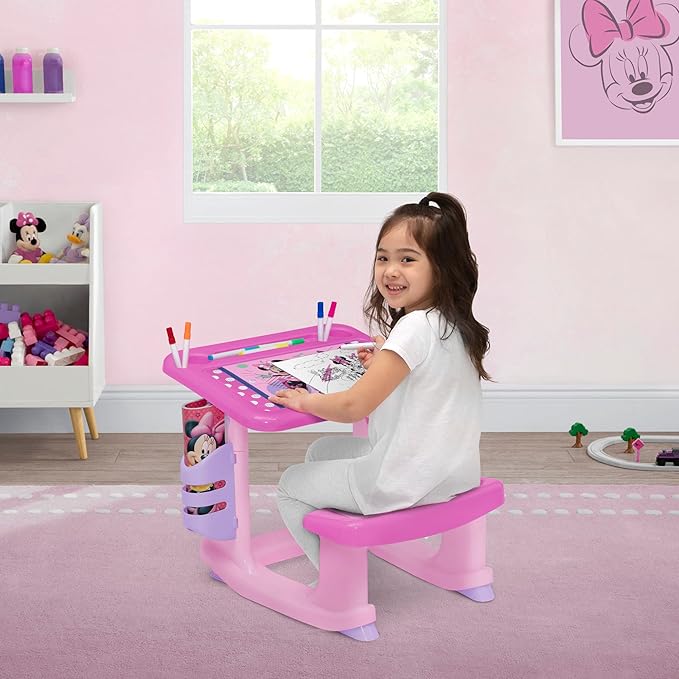 Disney Minnie Mouse Draw and Play Desk by Delta Children – Includes 10 Markers and Coloring Book, Pink