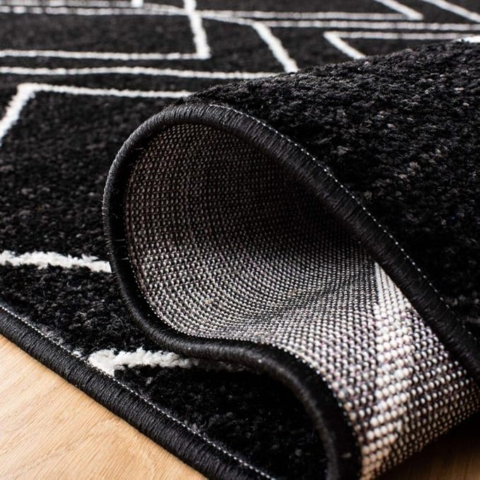 SAFAVIEH Adirondack Collection Runner Rug - 2'6" x 8', Black & Ivory, Modern Geometric Design, Non-Shedding & Easy Care, Ideal for High Traffic Areas in Living Room, Bedroom (ADR241Z)