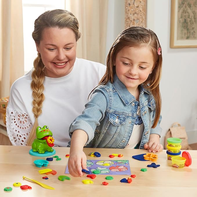Play-Doh Frog ‘n Colors Starter Set, 4 Colors & Playmat, Frog Toy Playset, Easter Gifts for Boys & Girls, Preschool Toys, Kids Arts & Crafts, Ages 3+