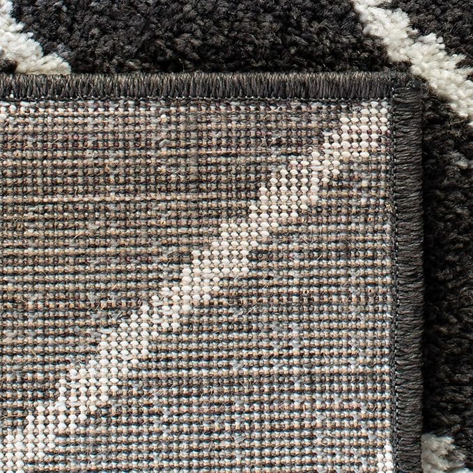 SAFAVIEH Adirondack Collection Accent Rug - 4' x 6', Brown & Ivory, Modern Geometric Design, Non-Shedding & Easy Care, Ideal for High Traffic Areas in Entryway, Living Room, Bedroom (ADR241T)