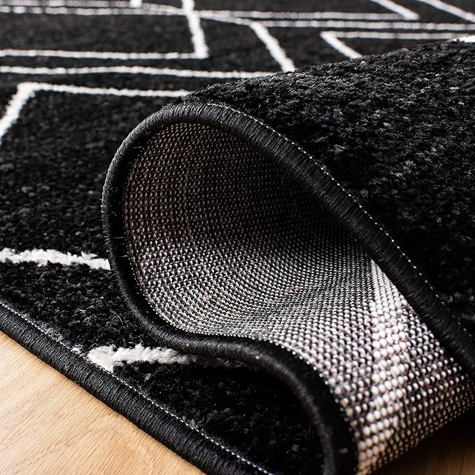 SAFAVIEH Adirondack Collection Runner Rug - 2'6" x 10', Black & Ivory, Modern Geometric Design, Non-Shedding & Easy Care, Ideal for High Traffic Areas in Living Room, Bedroom (ADR241Z)