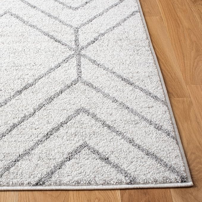 SAFAVIEH Adirondack Collection Runner Rug - 2'6" x 12', Light Grey & Dark Grey, Modern Geometric Design, Non-Shedding & Easy Care, Ideal for High Traffic Areas in Living Room, Bedroom (ADR241G)